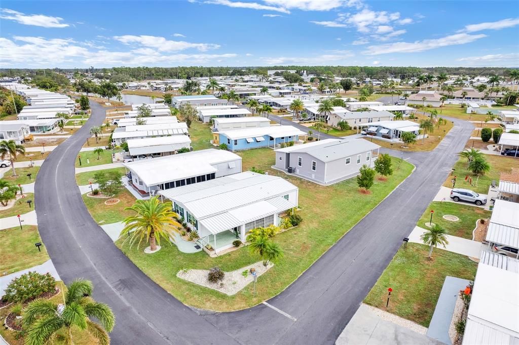 На продажу: $164,500 (2 спален, 2 ванн, 1152 Квадратных фут)