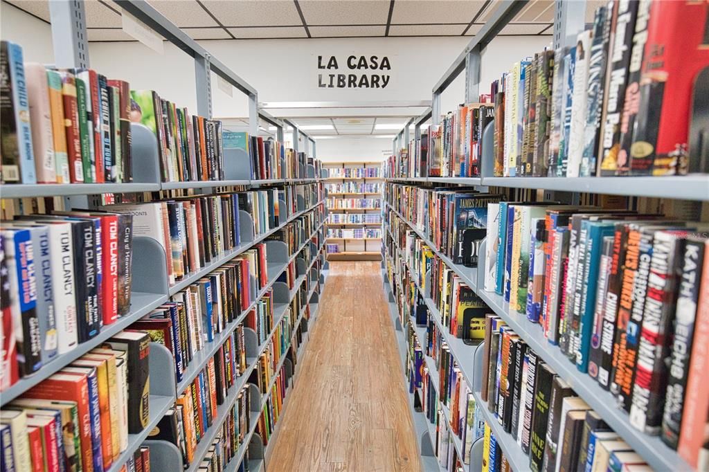 На продажу: $164,500 (2 спален, 2 ванн, 1152 Квадратных фут)