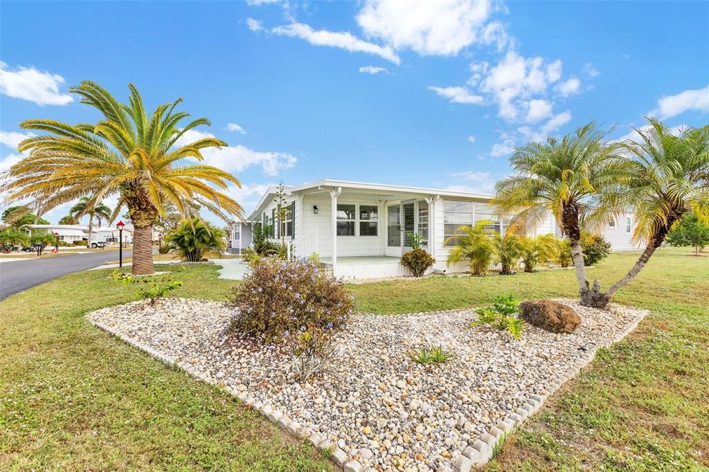 На продажу: $164,500 (2 спален, 2 ванн, 1152 Квадратных фут)