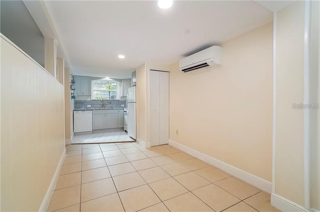 For Rent: $1,600 (1 beds, 1 baths, 544 Square Feet)