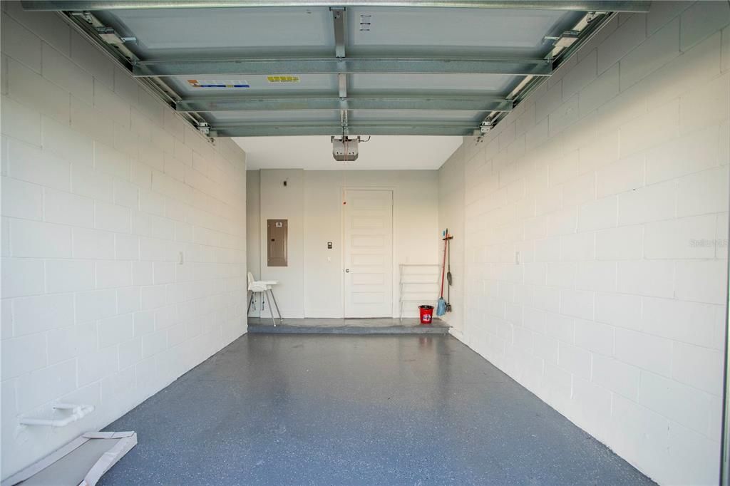 出租: $3,100 (3 贝兹, 2 浴室, 1659 平方英尺)