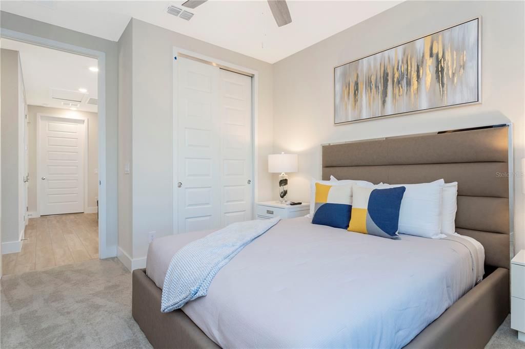 出租: $3,100 (3 贝兹, 2 浴室, 1659 平方英尺)