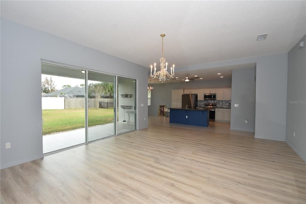 En Renta: $2,100 (3 camas, 2 baños, 1832 Pies cuadrados)