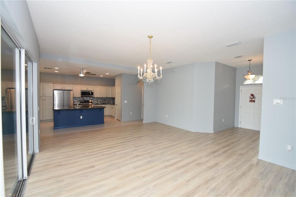 En Renta: $2,100 (3 camas, 2 baños, 1832 Pies cuadrados)