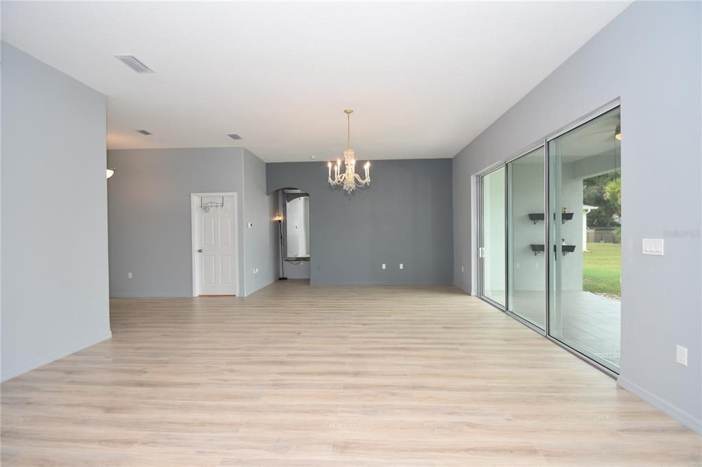 En Renta: $2,100 (3 camas, 2 baños, 1832 Pies cuadrados)