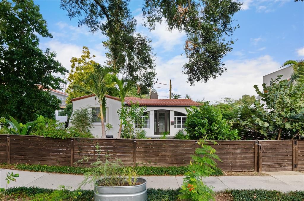 На продажу: $795,000 (4 спален, 3 ванн, 2068 Квадратных фут)