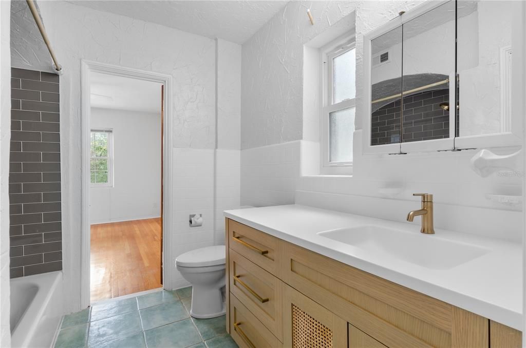 На продажу: $795,000 (4 спален, 3 ванн, 2068 Квадратных фут)