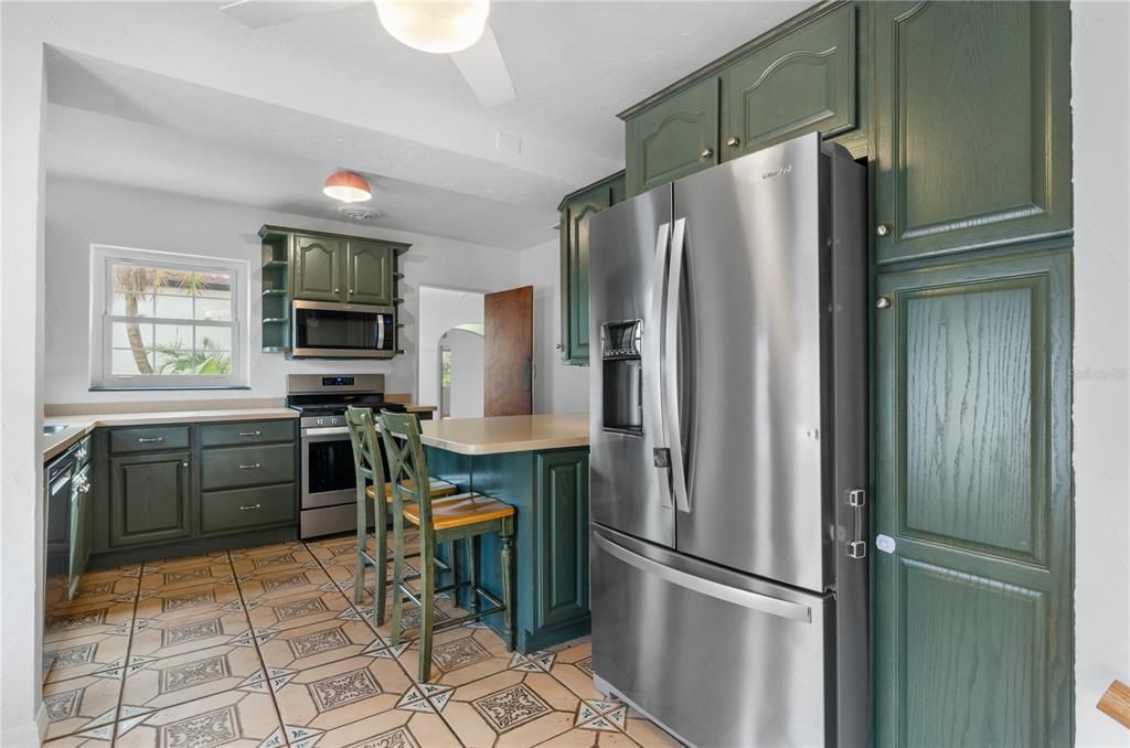 На продажу: $795,000 (4 спален, 3 ванн, 2068 Квадратных фут)