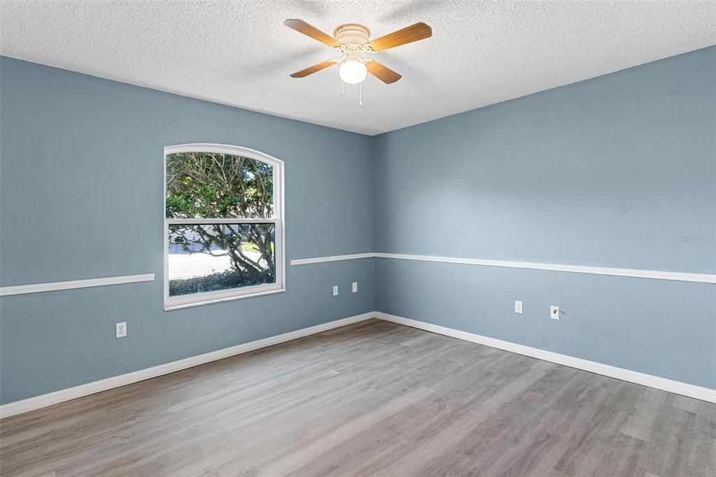 En Venta: $315,000 (3 camas, 2 baños, 1921 Pies cuadrados)