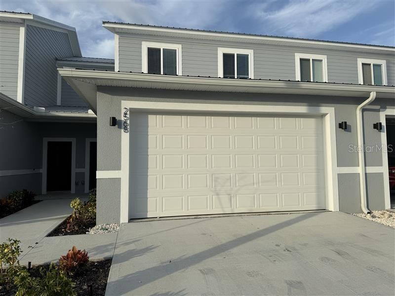 出租: $1,675 (3 贝兹, 2 浴室, 1625 平方英尺)