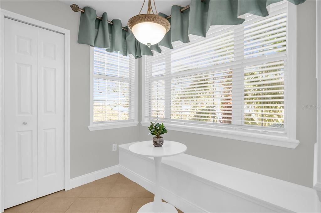 For Sale: $345,000 (3 beds, 2 baths, 1419 Square Feet)