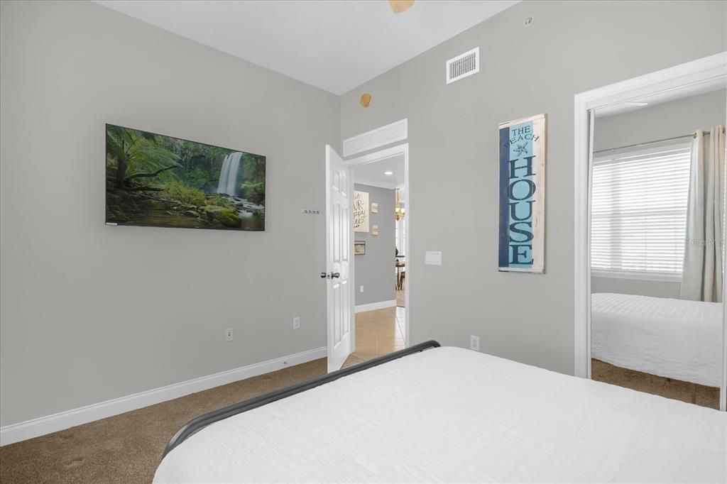 For Sale: $345,000 (3 beds, 2 baths, 1419 Square Feet)