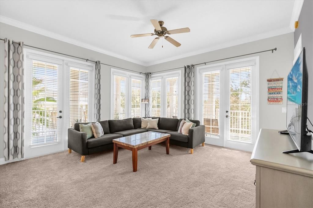 For Sale: $345,000 (3 beds, 2 baths, 1419 Square Feet)