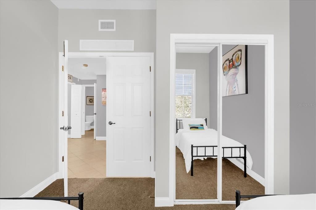 For Sale: $345,000 (3 beds, 2 baths, 1419 Square Feet)