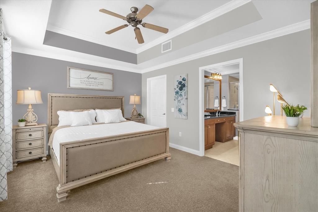 For Sale: $345,000 (3 beds, 2 baths, 1419 Square Feet)