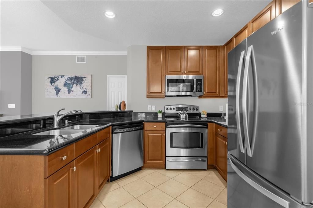 For Sale: $345,000 (3 beds, 2 baths, 1419 Square Feet)