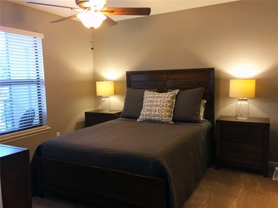 待售: $134,900 (1 贝兹, 1 浴室, 616 平方英尺)