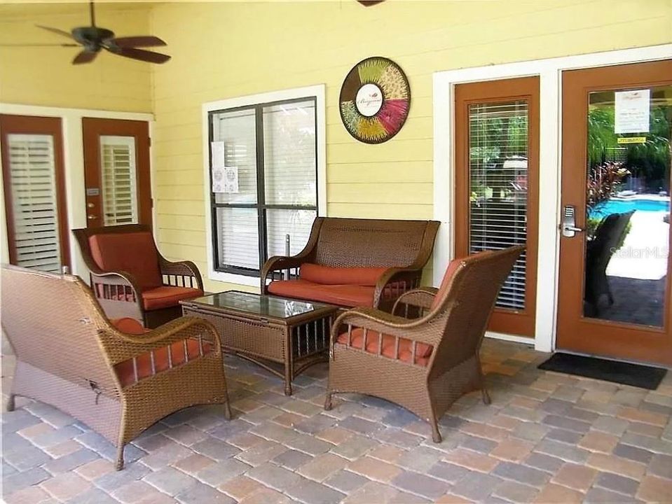 待售: $134,900 (1 贝兹, 1 浴室, 616 平方英尺)