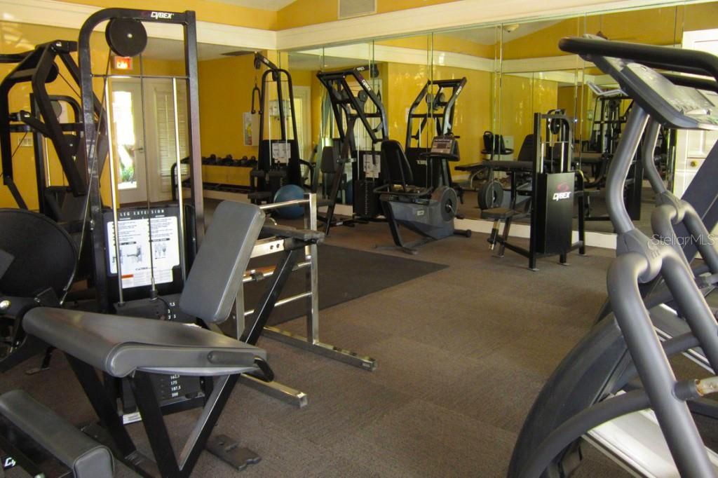 待售: $134,900 (1 贝兹, 1 浴室, 616 平方英尺)