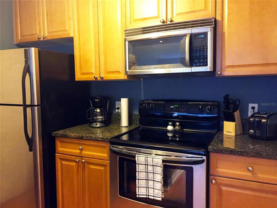 待售: $134,900 (1 贝兹, 1 浴室, 616 平方英尺)