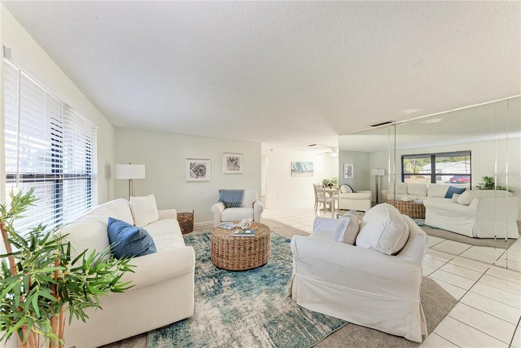 待售: $399,900 (3 贝兹, 2 浴室, 1587 平方英尺)