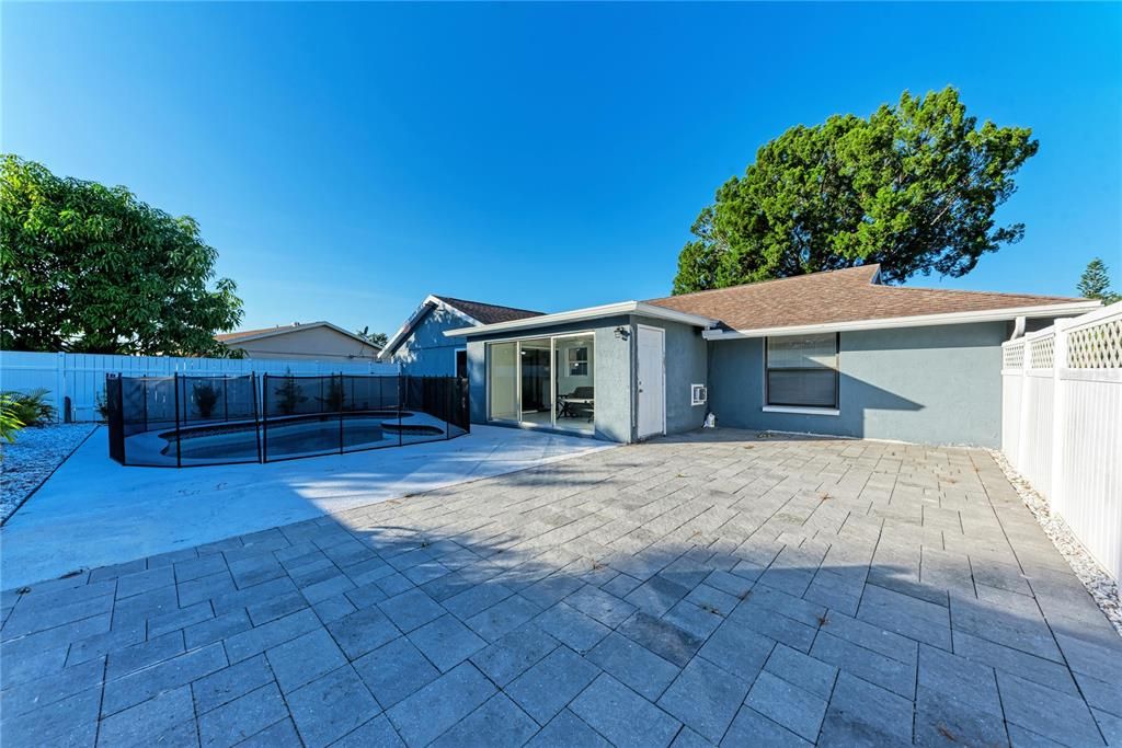 待售: $399,900 (3 贝兹, 2 浴室, 1587 平方英尺)