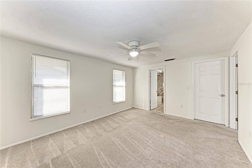 待售: $399,900 (3 贝兹, 2 浴室, 1587 平方英尺)