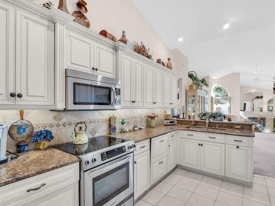 En Venta: $425,000 (3 camas, 2 baños, 1766 Pies cuadrados)