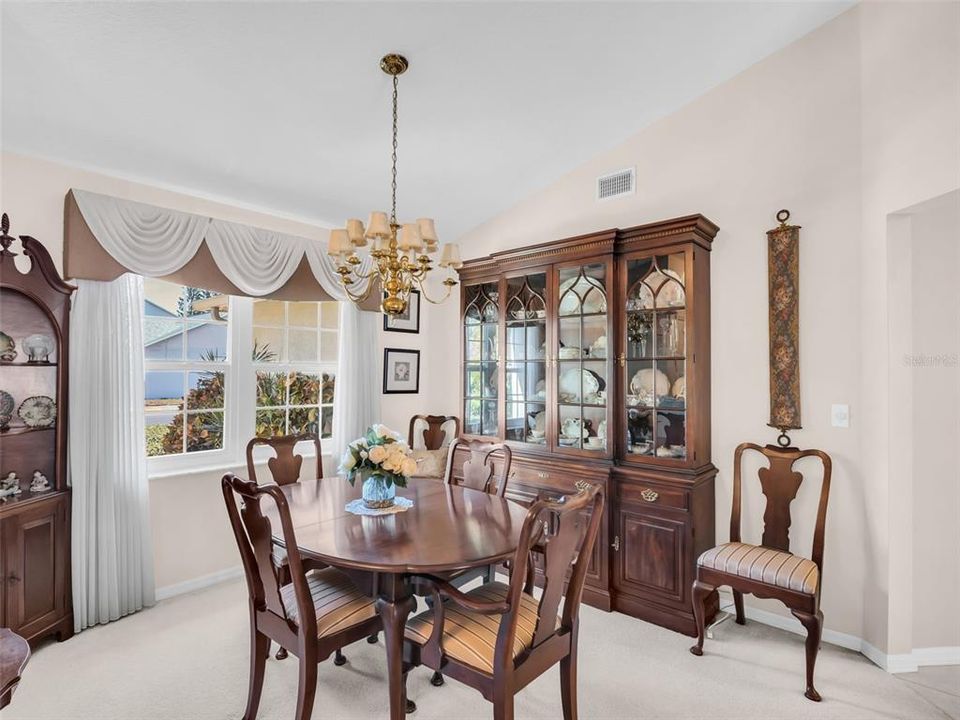 En Venta: $425,000 (3 camas, 2 baños, 1766 Pies cuadrados)