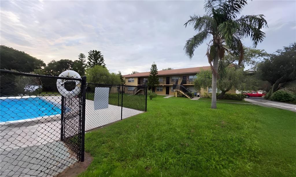 For Rent: $1,800 (1 beds, 1 baths, 500 Square Feet)