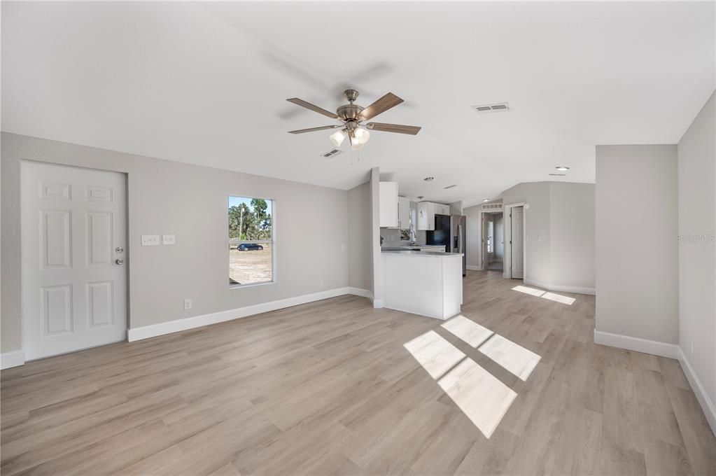 En Venta: $229,950 (3 camas, 2 baños, 1216 Pies cuadrados)