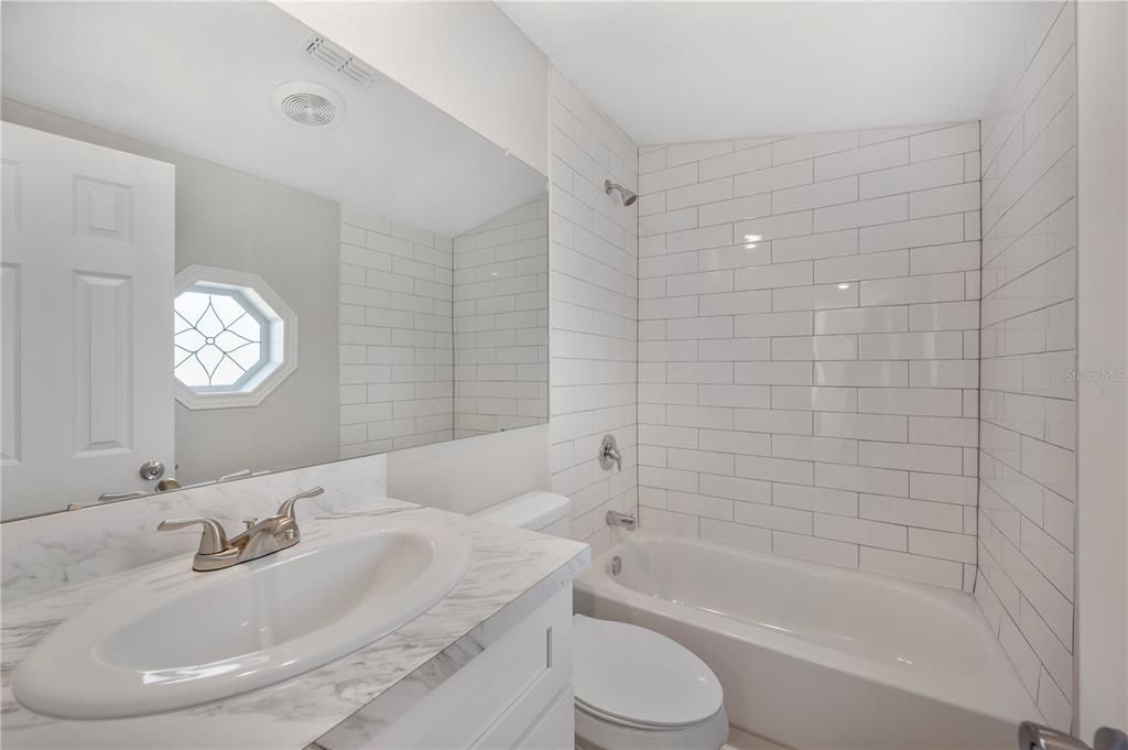 En Venta: $229,950 (3 camas, 2 baños, 1216 Pies cuadrados)