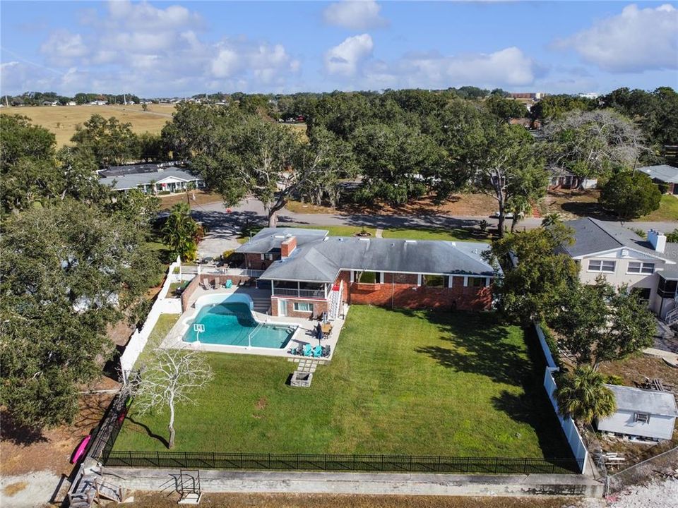 Под контрактом: $2,600 (4 спален, 4 ванн, 2671 Квадратных фут)