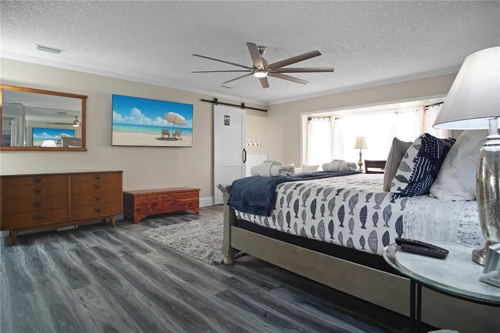 Под контрактом: $2,600 (4 спален, 4 ванн, 2671 Квадратных фут)