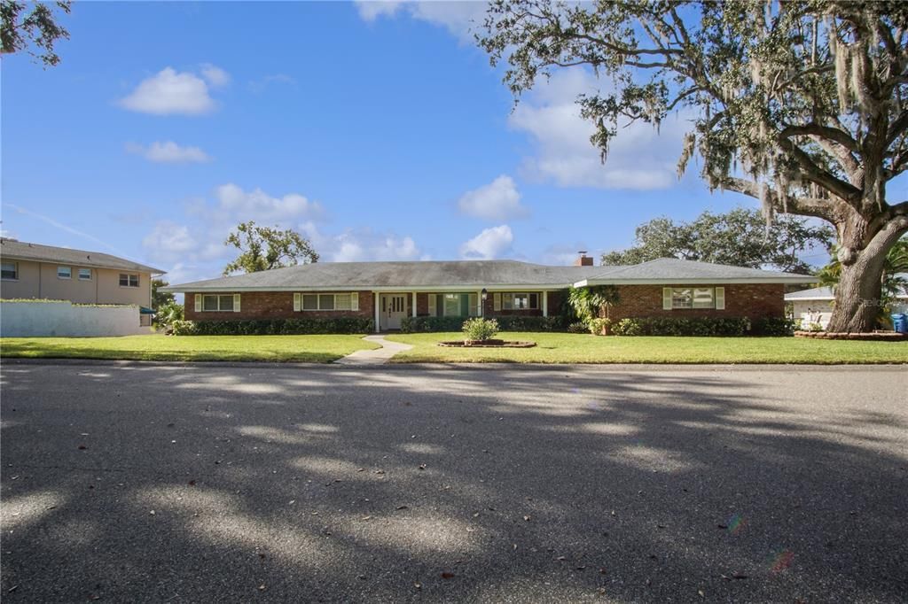 Под контрактом: $2,600 (4 спален, 4 ванн, 2671 Квадратных фут)