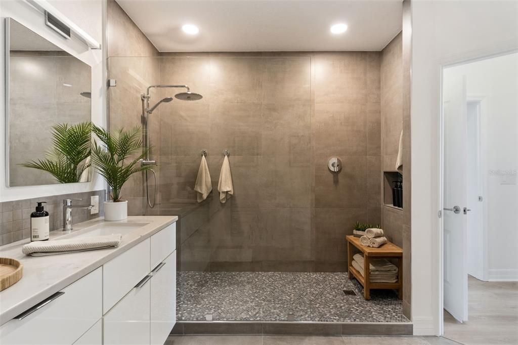 En Venta: $419,000 (1 camas, 1 baños, 1135 Pies cuadrados)