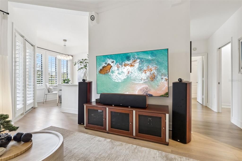 En Venta: $419,000 (1 camas, 1 baños, 1135 Pies cuadrados)