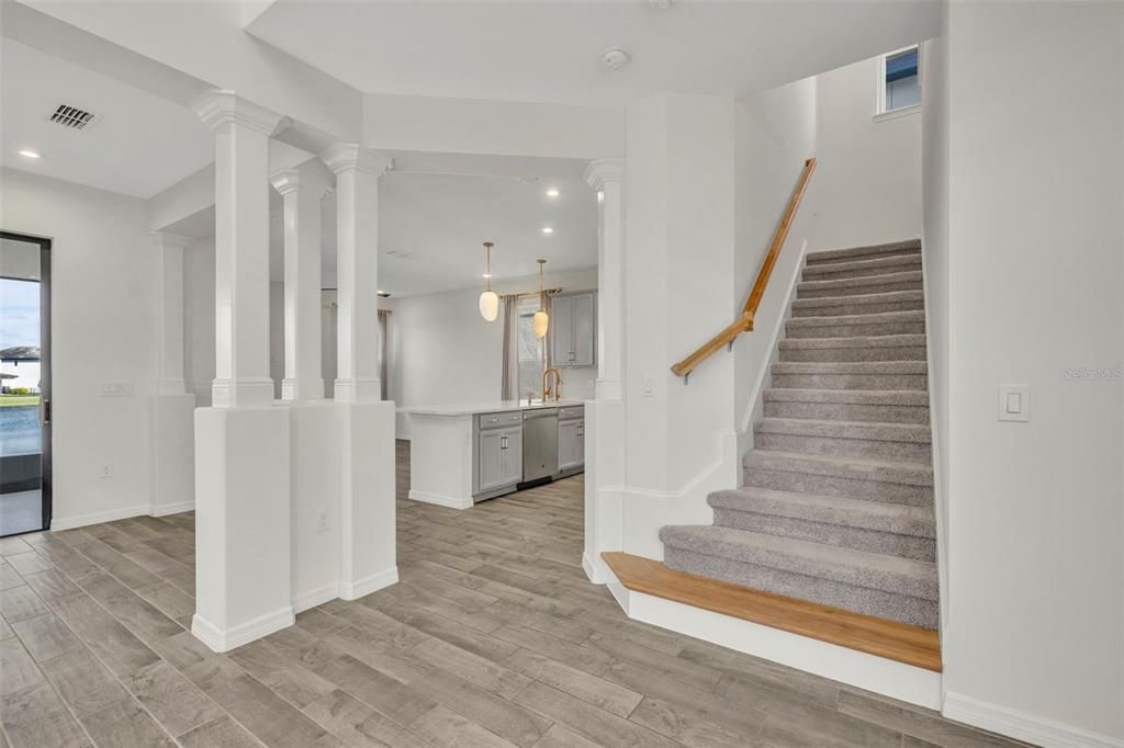 待售: $739,990 (4 贝兹, 2 浴室, 2196 平方英尺)