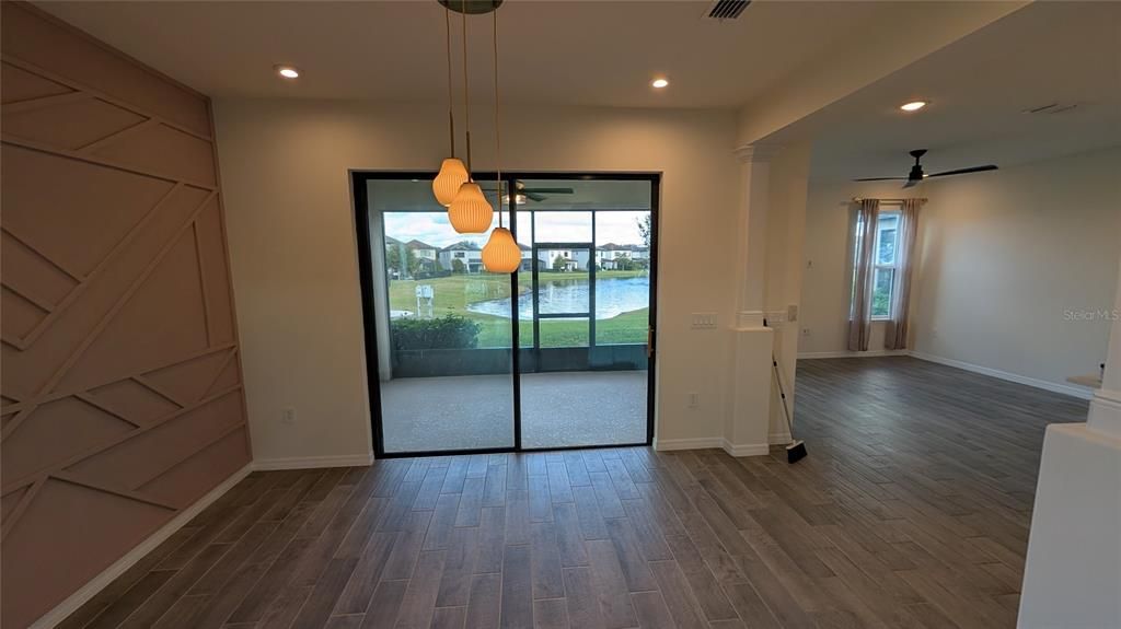 待售: $739,990 (4 贝兹, 2 浴室, 2196 平方英尺)