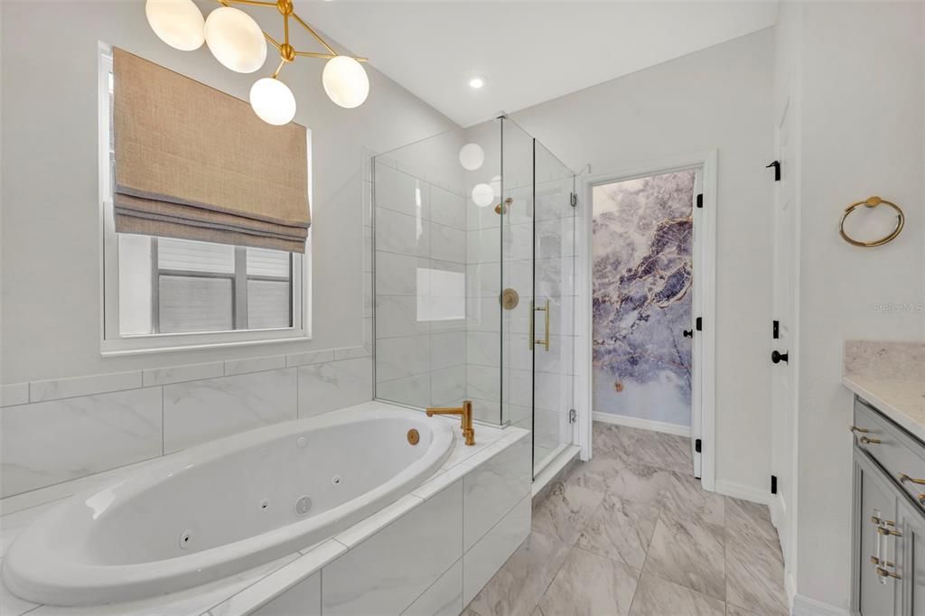 En Venta: $739,990 (4 camas, 2 baños, 2196 Pies cuadrados)