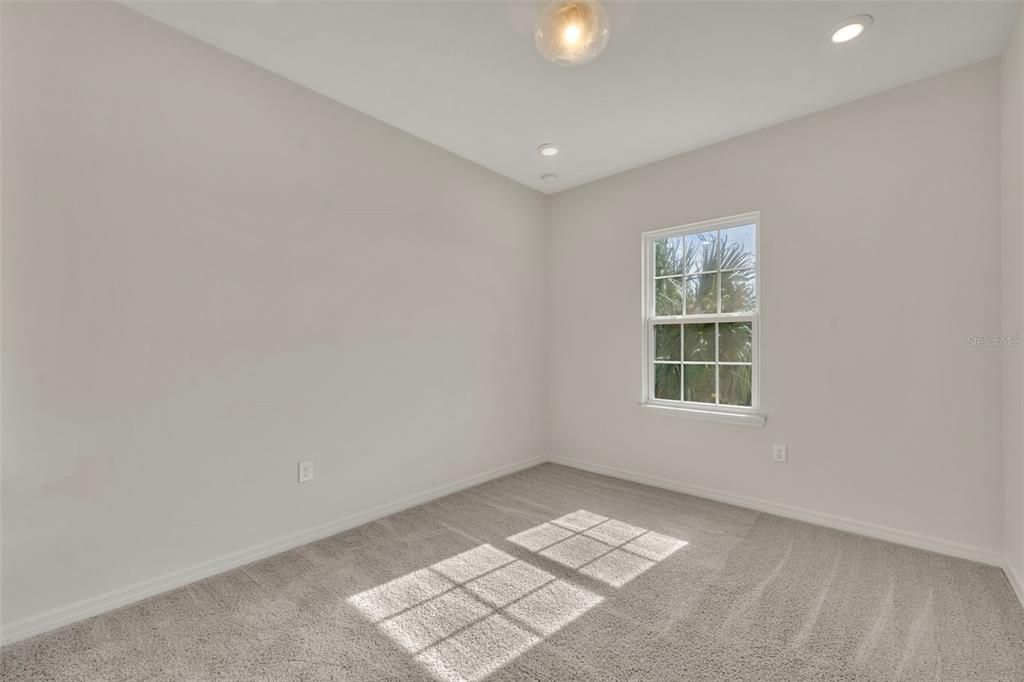 En Venta: $739,990 (4 camas, 2 baños, 2196 Pies cuadrados)