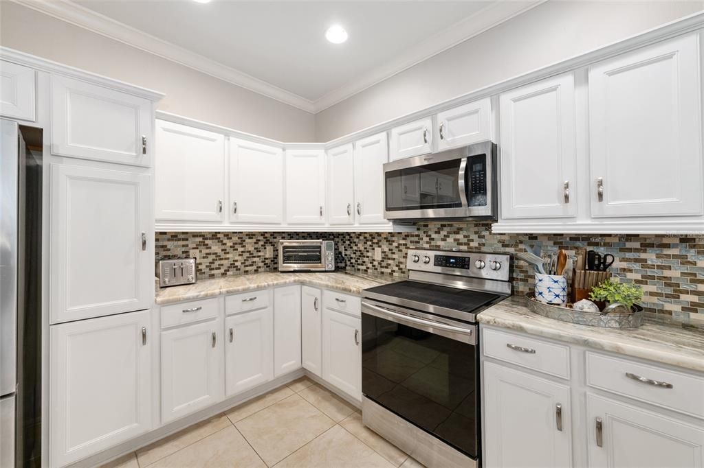 На продажу: $439,900 (3 спален, 2 ванн, 1621 Квадратных фут)