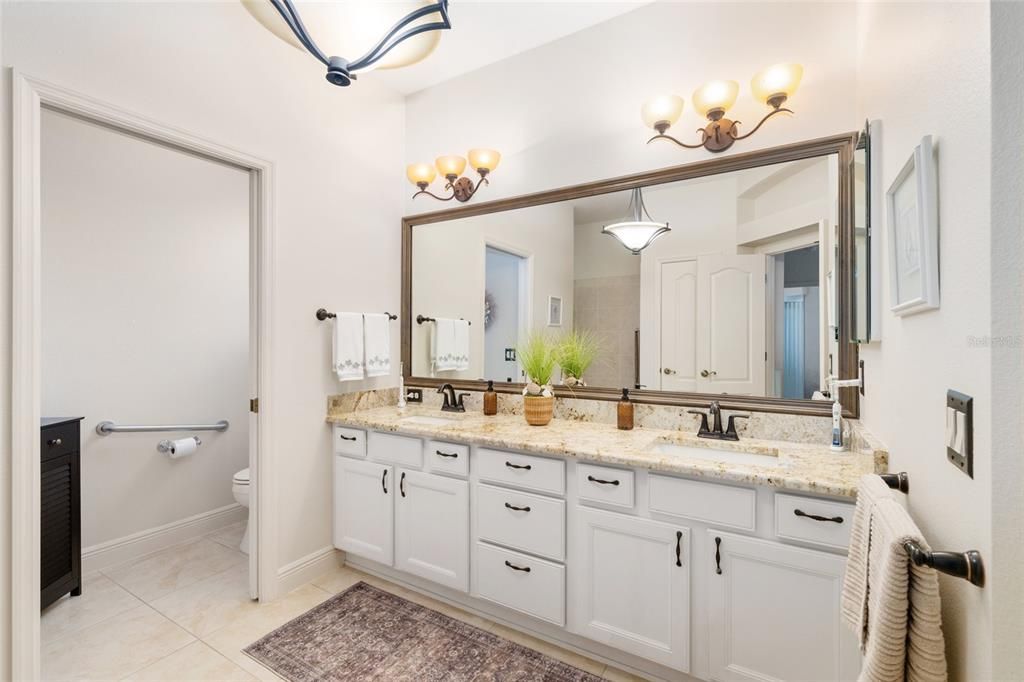 На продажу: $439,900 (3 спален, 2 ванн, 1621 Квадратных фут)