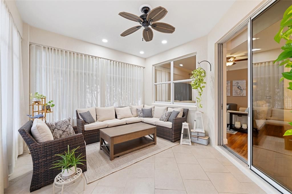 На продажу: $439,900 (3 спален, 2 ванн, 1621 Квадратных фут)