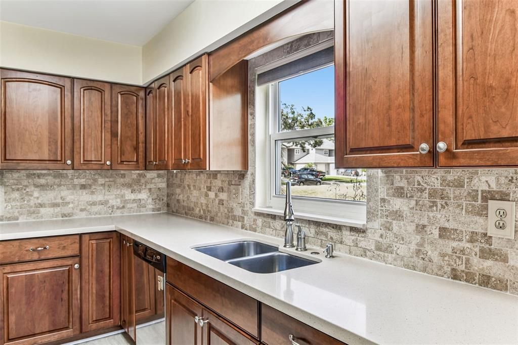 待售: $329,916 (2 贝兹, 2 浴室, 1268 平方英尺)