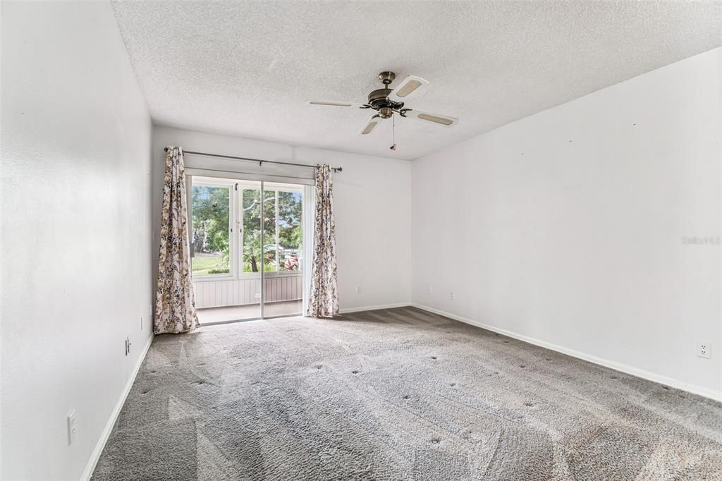 待售: $329,916 (2 贝兹, 2 浴室, 1268 平方英尺)