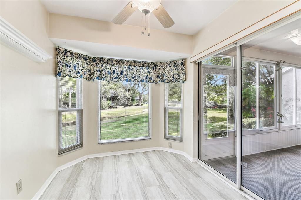 待售: $329,916 (2 贝兹, 2 浴室, 1268 平方英尺)