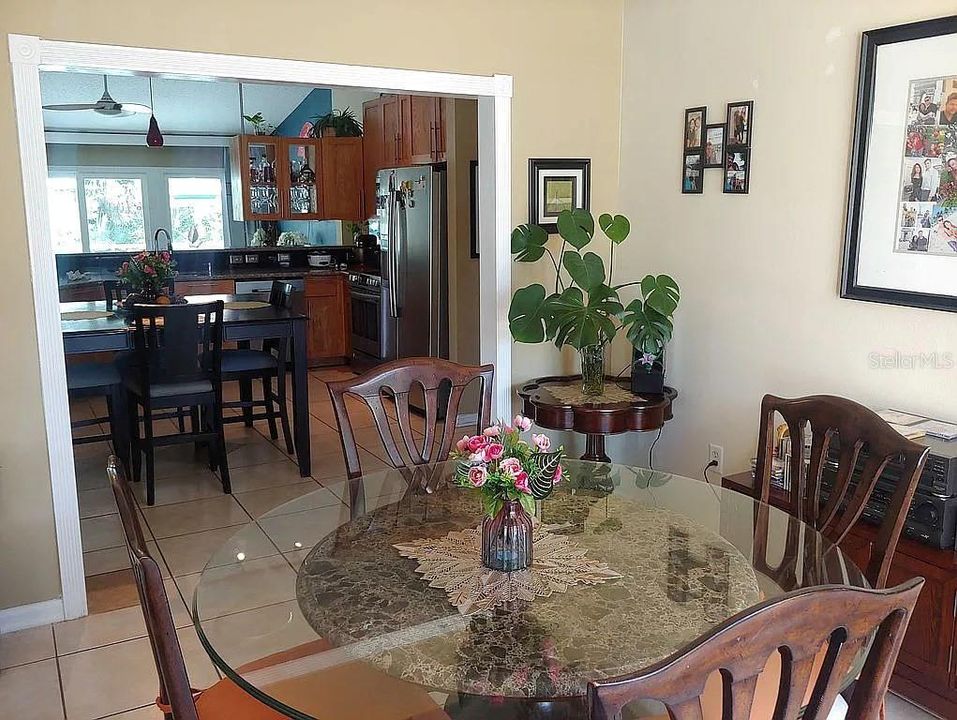 待售: $410,000 (3 贝兹, 2 浴室, 1845 平方英尺)