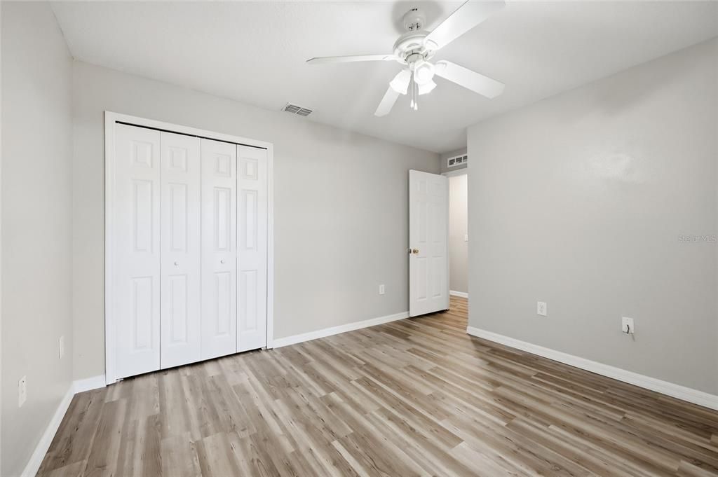 待售: $560,000 (4 贝兹, 2 浴室, 2256 平方英尺)