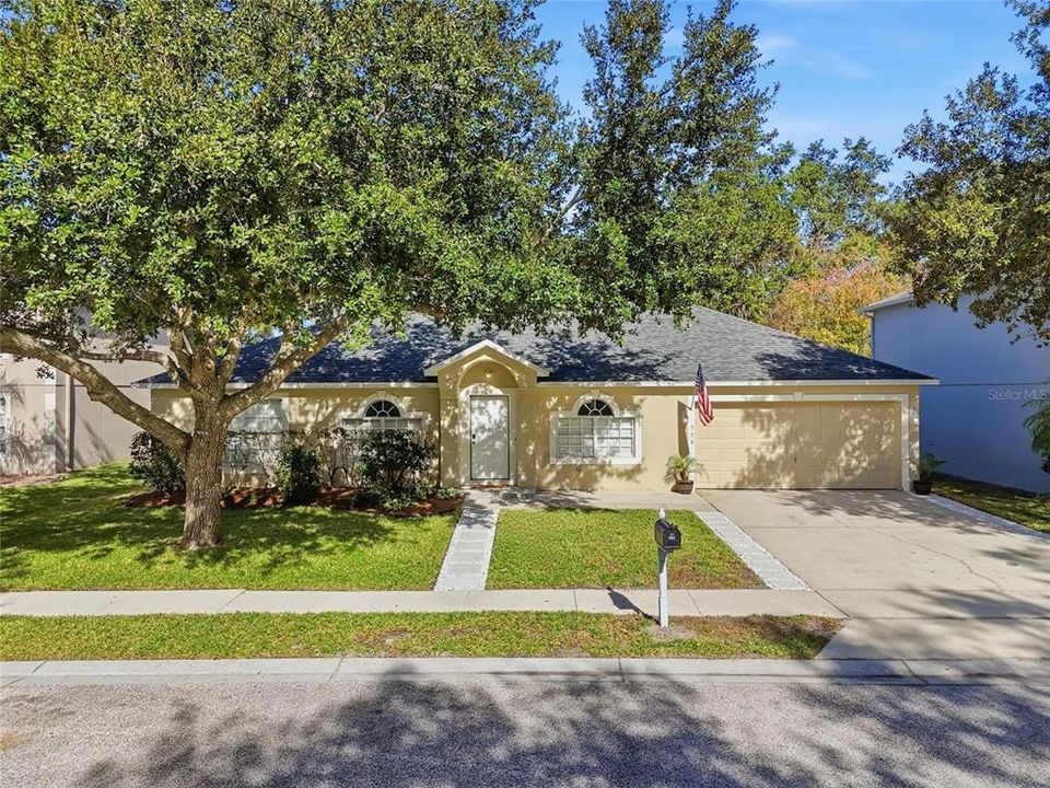 待售: $560,000 (4 贝兹, 2 浴室, 2256 平方英尺)